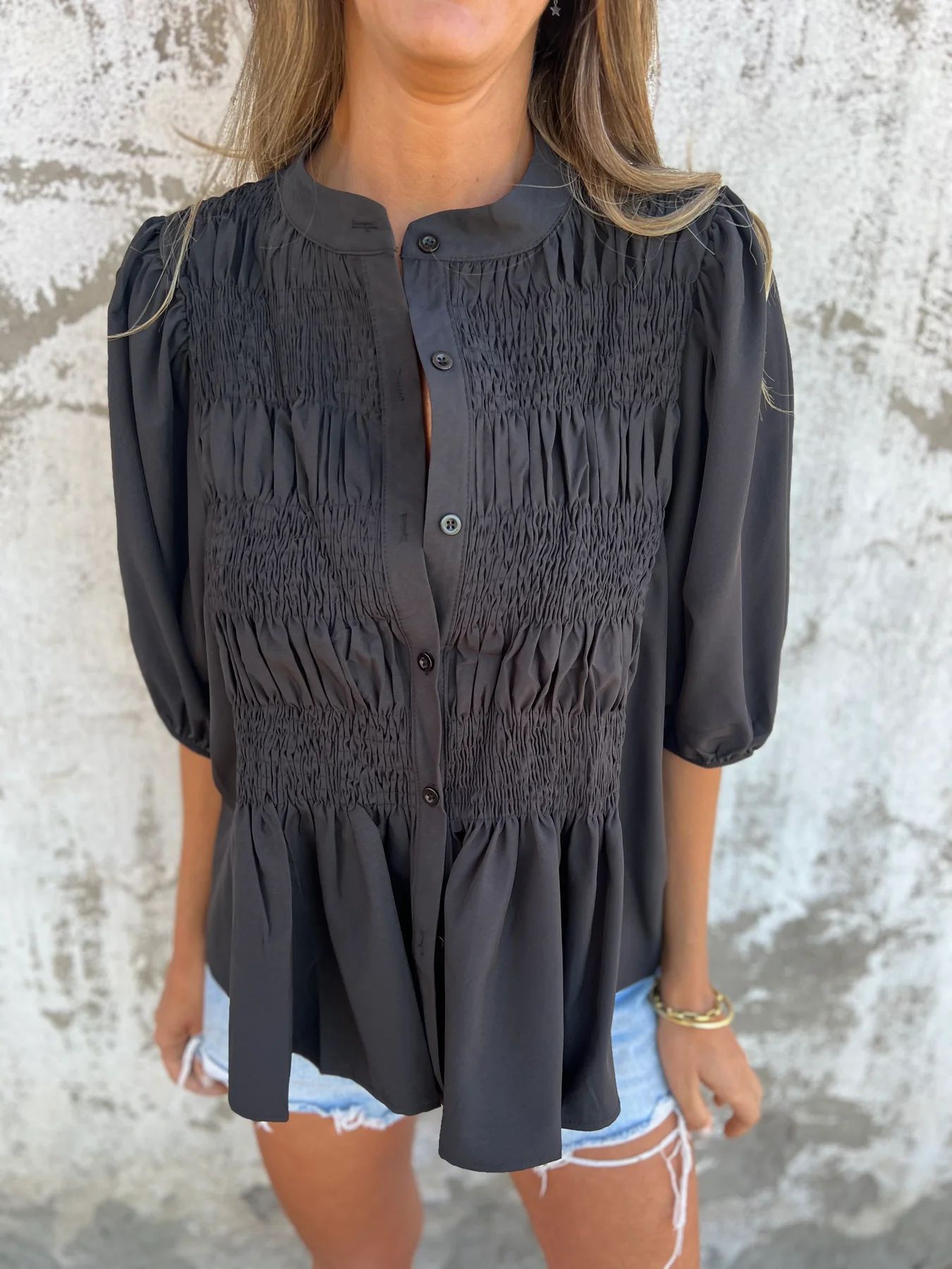ELIZA™ - Plisserad blus med knappar