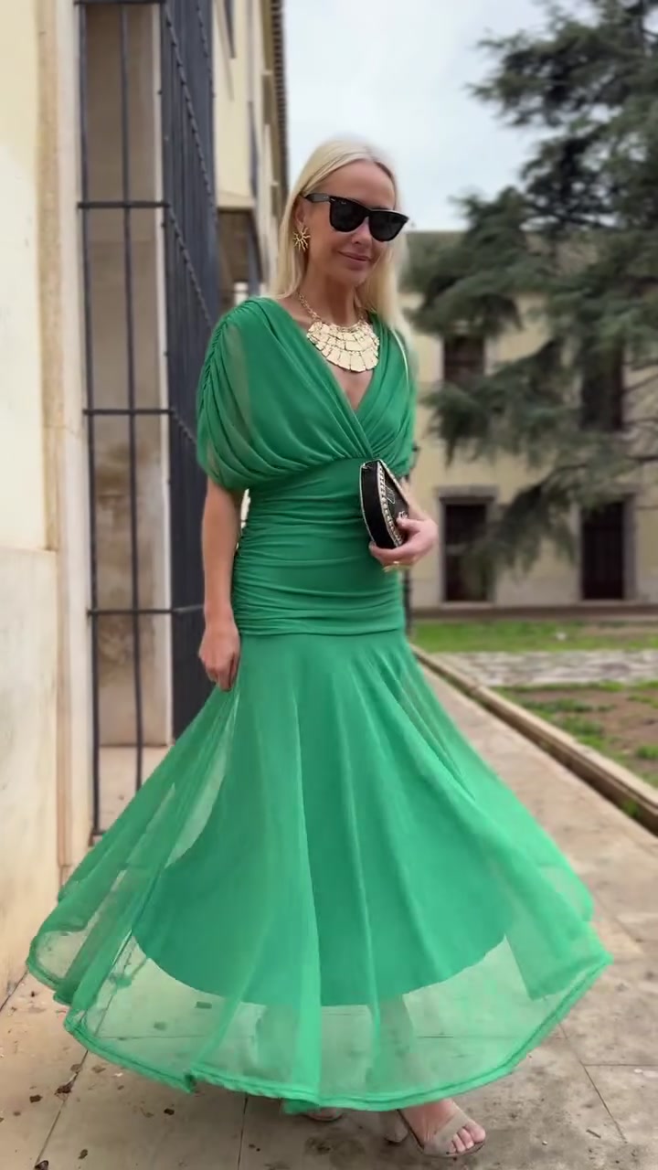 Sienna - Elegant Grön Klänning