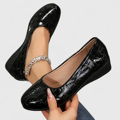 Averlyn™ Orthopedic Comfort Shoes