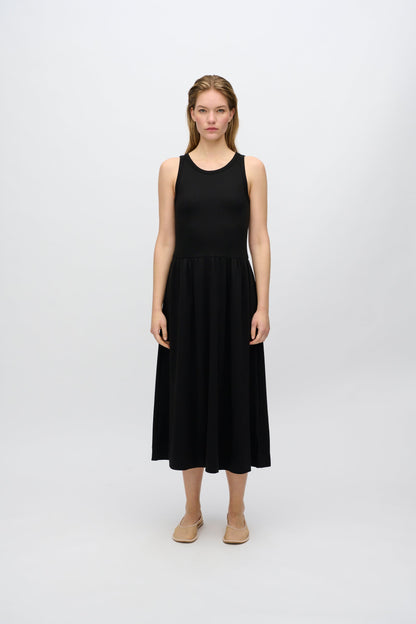 Freja™ | Aya midi dress | Black