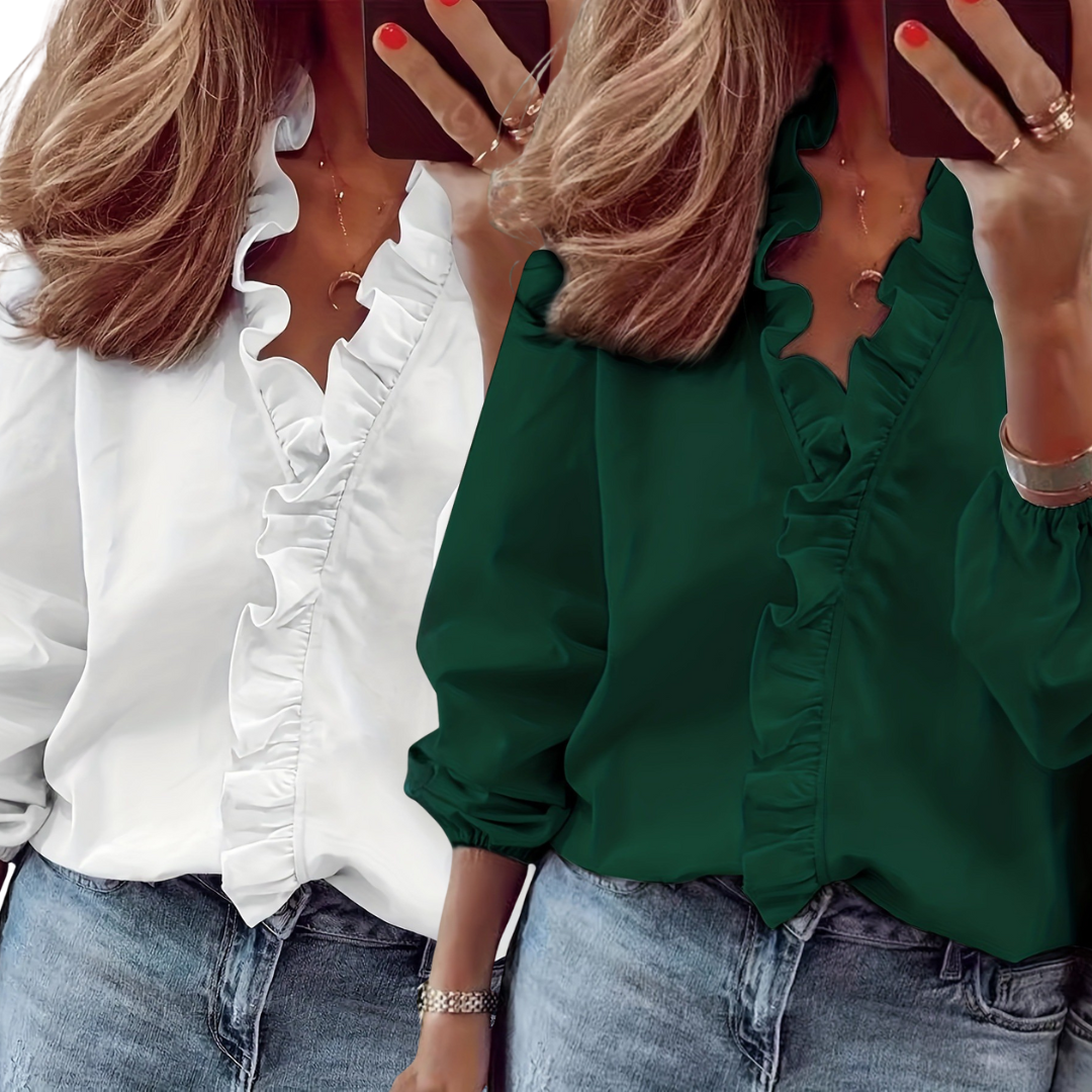 LORELEI™ - Tidlös V-ringad blus med volanger för avslappnad elegans