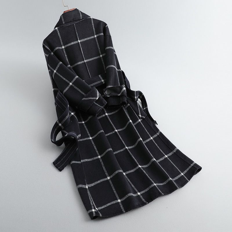 Valmere™ – Tailored Check Wool Coat