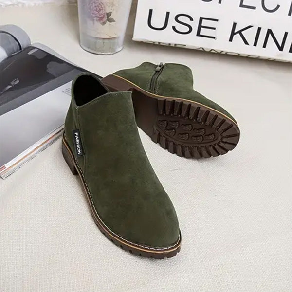 AlmaStep™ – Stilrena and Bekväma Women's Boots with Zipper