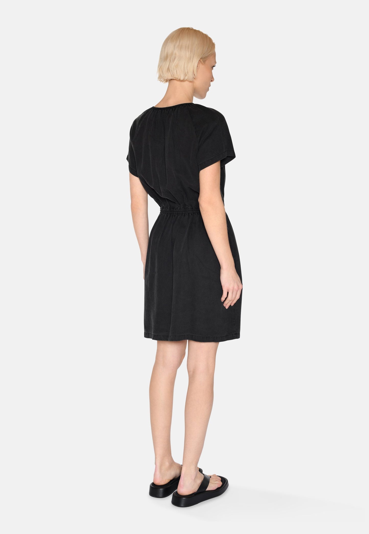 Freja™ | Mila Dress | Black