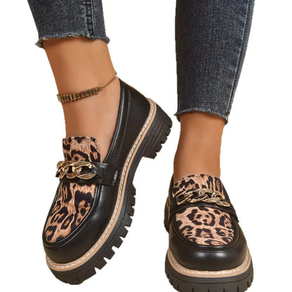 Norvyn™ – Loafers with Structured Upper and Rugged Sole