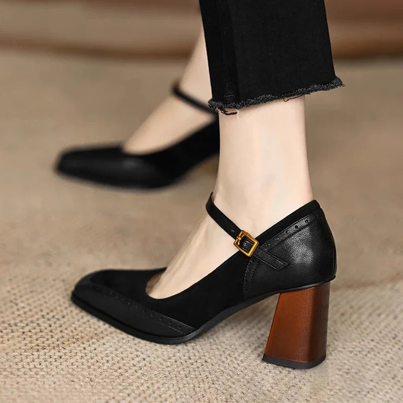Ellie | Klassiska pumps i läder