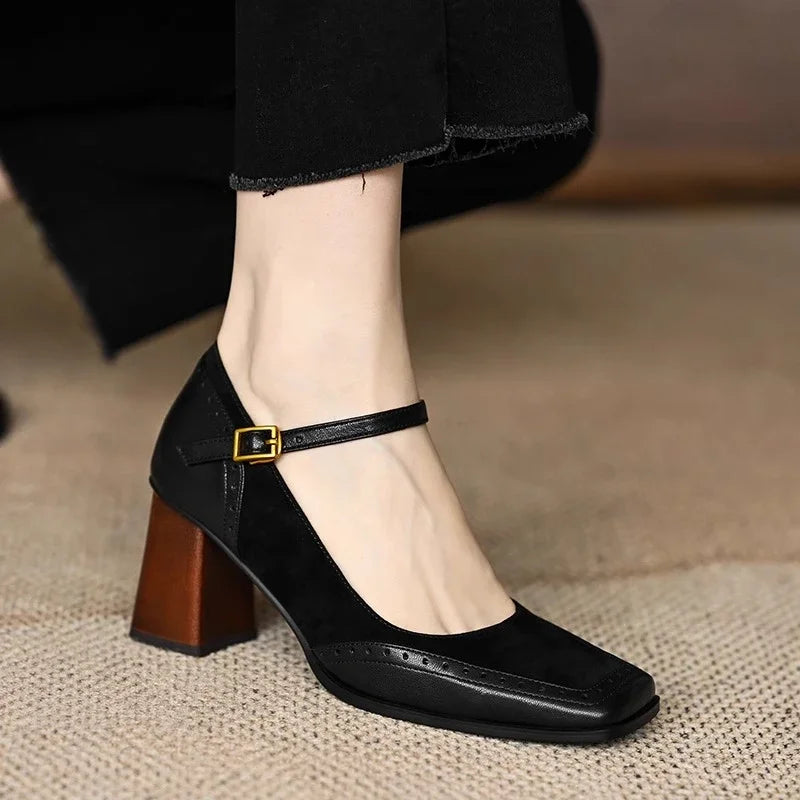 Ellie | Klassiska pumps i läder