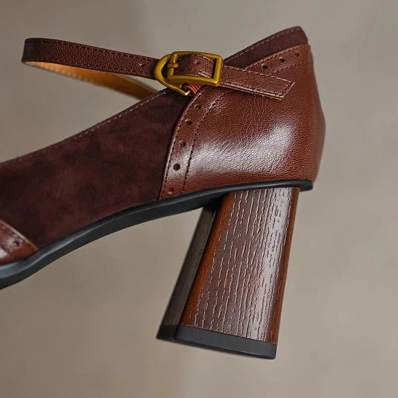 Ellie | Klassiska pumps i läder