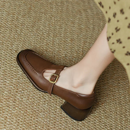 Selvana | Eleganta skor med T-band