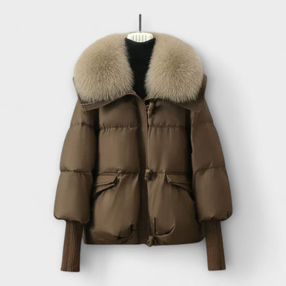 Lucyna – Elegant Jacka med Fuskpäls