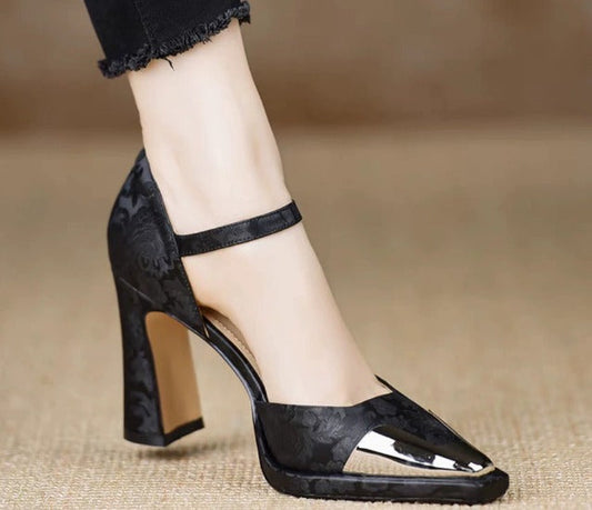 Orvanna | Eleganta Mary Janes i läder