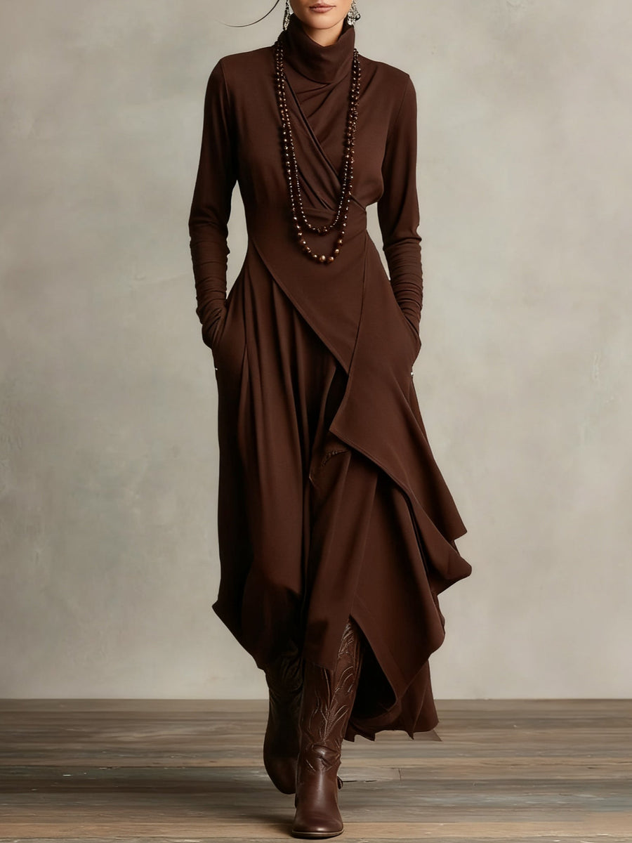 Lonnie | Elegant Asymmetrisk Draperad Maxiklänning med Hög Hals