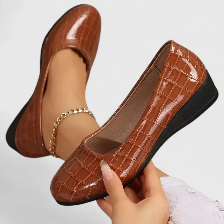 Averlyn™ Orthopedic Comfort Shoes