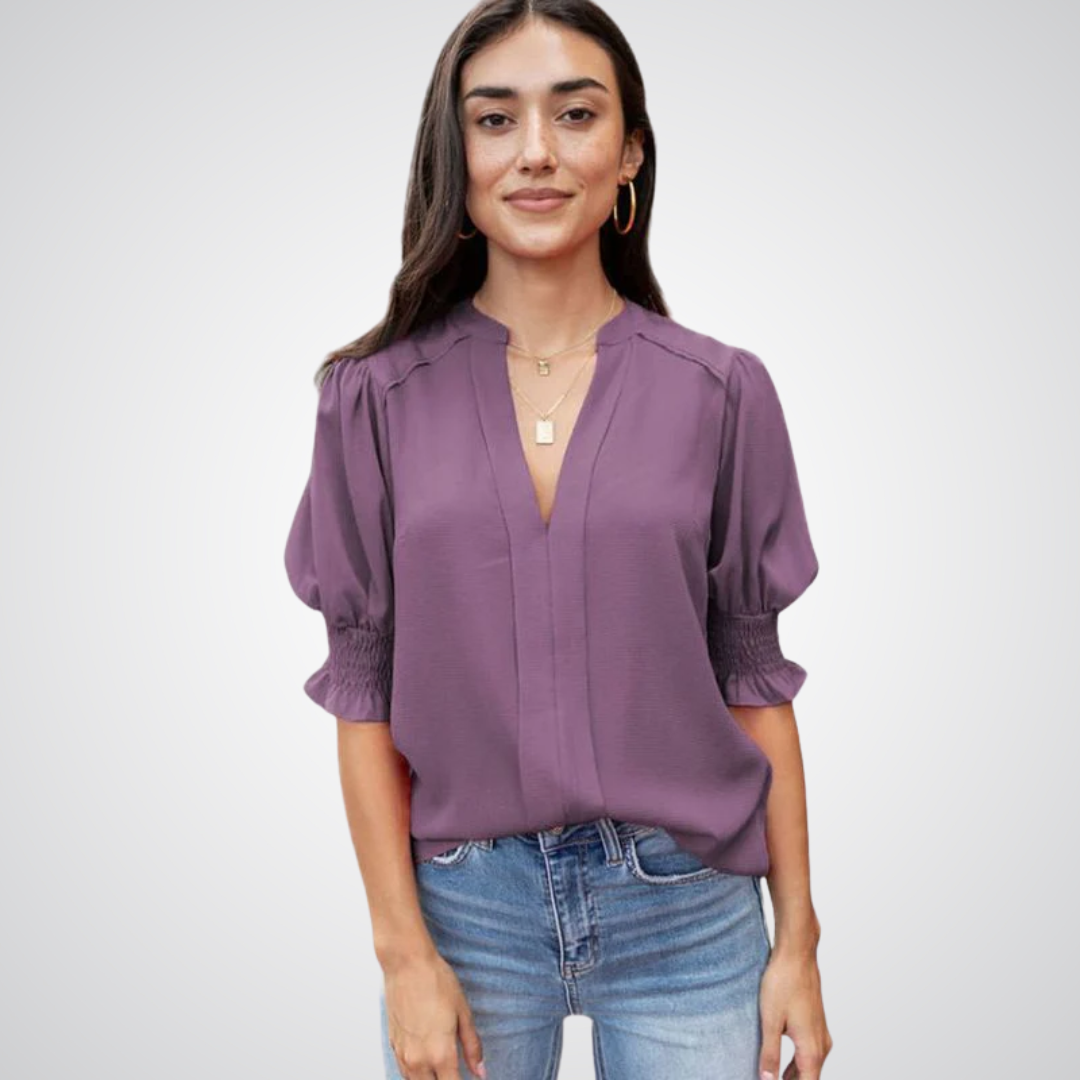 MONICA™ – Snygg blus med v-ringning