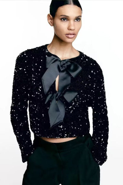 Anwen | Elegant blus med rosettdetalj