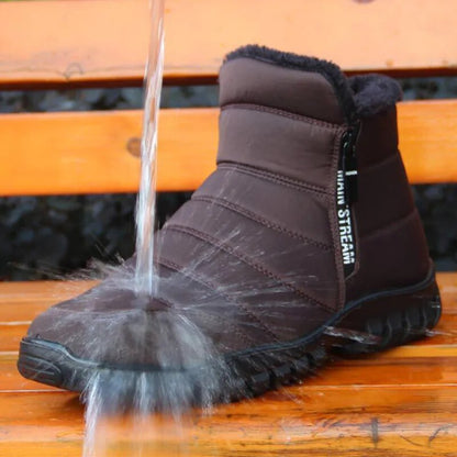 NorthTrail™ – Insulated Winter Zip Boots