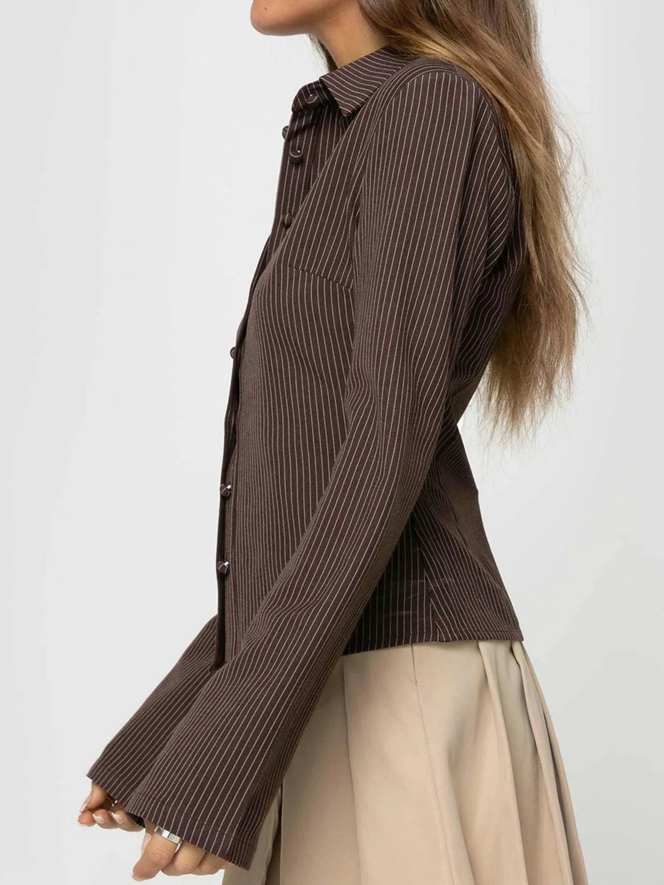 RACHEL™ - Snygg topp med knappar