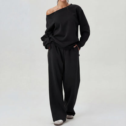 NELIA™ - Avslappnat set med en axel och långa ärmar i två delar