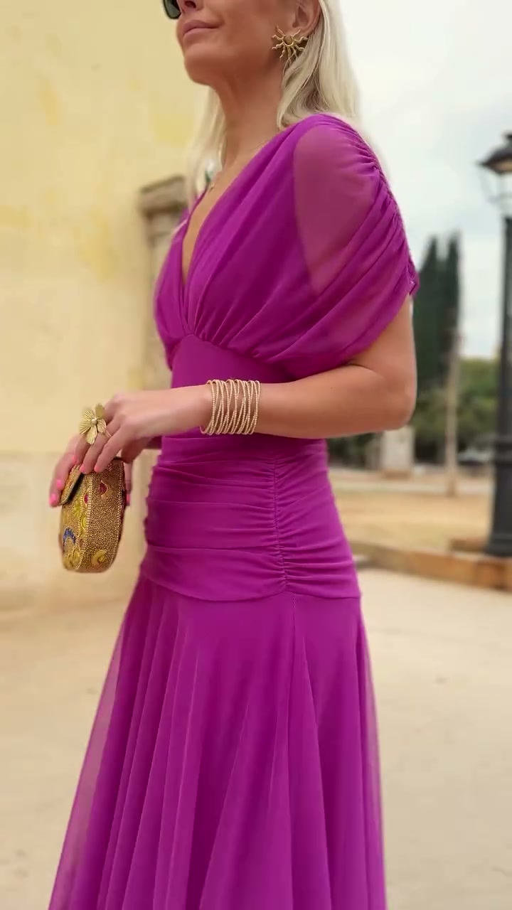 Fiona - Elegant Fuchsia Klänning